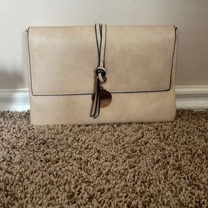 Cream clutch